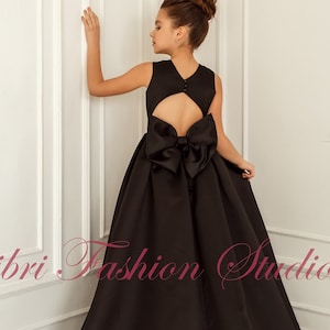 Toddler black dress for wedding Black flower girl dress Modern flower girl outfit Glamorous dress for girl Minimalist flower girl dress