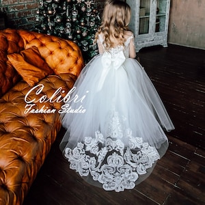 Lace Flower Girl Dress, Flower Girl Dress Long Sleeve, White Flower Girl Dresses , Tulle Flower Girl Dress, Toddler Dress, Communion Dress