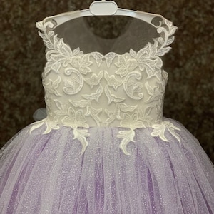 Flower girl dress lilac, Lace flower dress, Tutu flower girl dress, Girl dress tulle, Flower dress with train, First communion dress