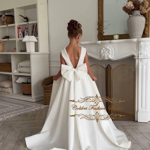 ivory party dress little girl Ivory satin flower girl dress with train Little girl party dress with pearls Baptism baby girl dress long Princess evening dress bridesmaid