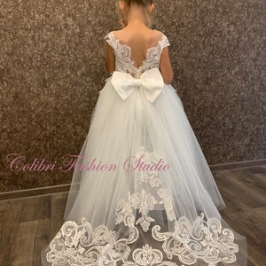 Flower girl dress, Ivory flower girl dress, Lace flower girl dress, Tulle flower dress, Flower girl dress with train, White girl dress