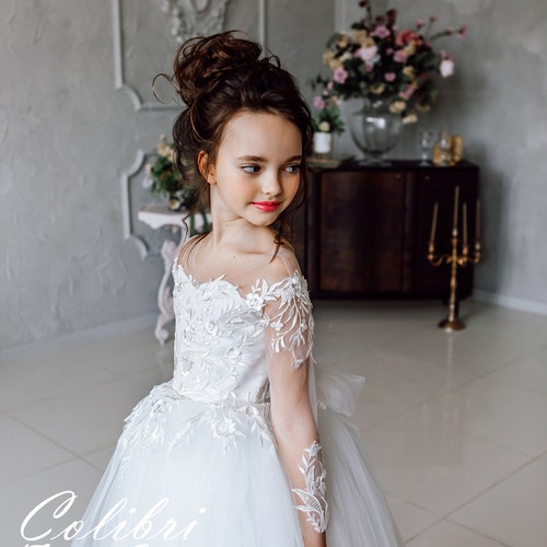 Flower girl dress long sleeve flower girl dress Lace flower girl dress Tulle shops flower girl dress Communion dress Birthday girl dress