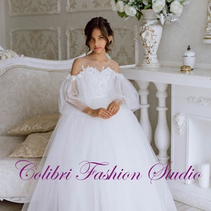 Tutu girl dresses Wedding little girl flower dress Special occasion gown Ivory flower dress tulle Birthday girl dress First communion dress