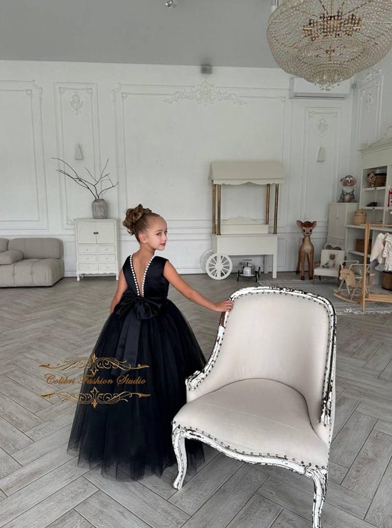 FAST DELIVERY Black satin flower girl dress Vintage toddler dress for  wedding Classic tulle dress for little girl Junior bridesmaid dress