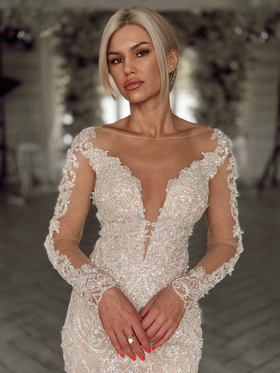 Long sleeve open hot sale back mermaid wedding dress