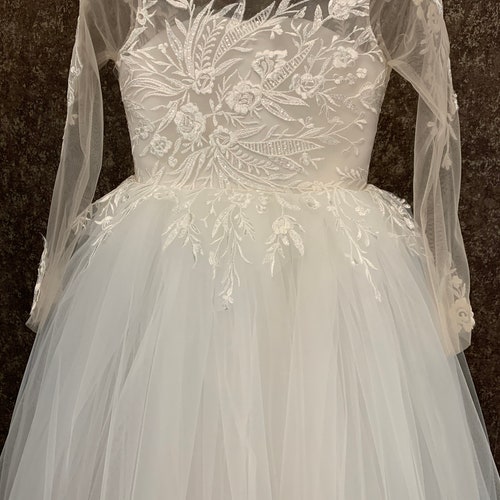 Flower girl dress long sleeve flower girl dress Lace flower girl dress Tulle shops flower girl dress Communion dress Birthday girl dress