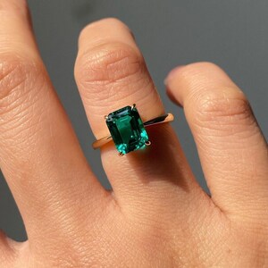 エメラルドリング、宝石リング、ヴィンテージリング、エンゲージリング、シルバーリング、ジュエリーリング、レディースリング、女の子用リング、宝石
