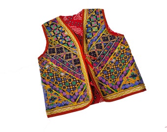 Kamizelka z haftem w stylu vintage Banjara: kurtka Tribal Kutch Zari