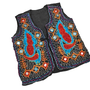Vintage Banjara Embroidered Vest: Tribal Kutch Boho Jacket