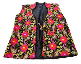 Haftowana kamizelka Banjara: kurtka Zari Keriya w stylu vintage