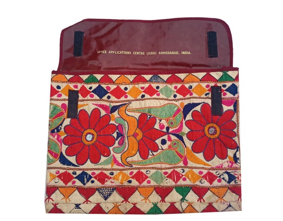 Banjara laptop bag, embroidery bag ,afghani bag, … - image 4