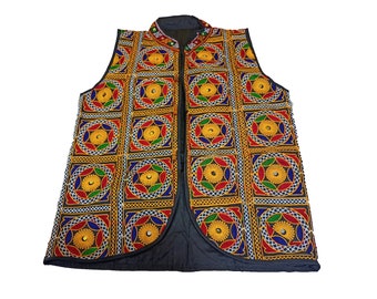 Chaleco bordado Banjara vintage: Chaqueta bohemia tribal de Kutch