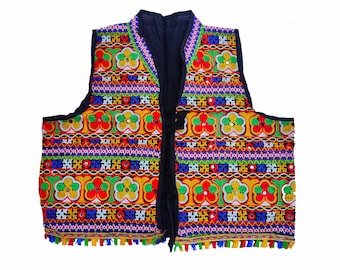 Kamizelka z haftem w stylu vintage Banjara: Tribal Kutch Zari
