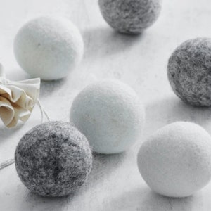 Wool dryer balls