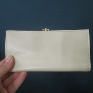 Portefeuille vintage Buxton en cuir blanc cassé
