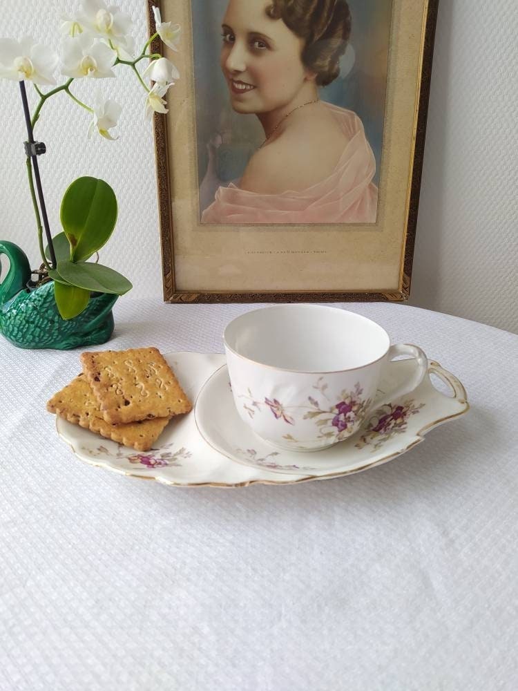 Tasse Petit-Déjeuner Violettes/ Art Nouveau Porcelaine de Limoges Estampille France William & Guerin