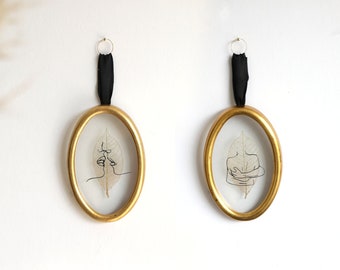 Set of 2 old oval golden frames in transparent glass, botanical art golden skeleton leaf and line drawing in black cut paper, FR