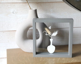 Poetic and refined gray floating wood frame - vase decoration, white dried flower, butterfly between 2 square glasses, handmade in France