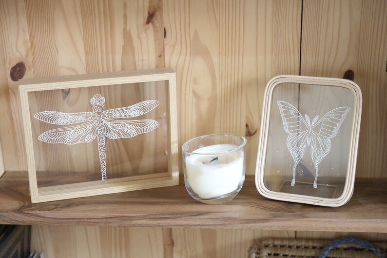 Cadre rotin Papillon de nuit à poser, papier blanc découpé entre 2 verres, un cadeau nature et bohème fait main, création artisanale image 8