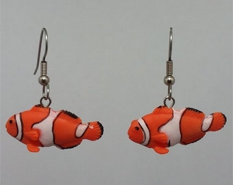 CLOWN FISH Earrings CUTE 3D Animal Charm Dangle Earrings Nemo 316L Surgical Steel Hooks Novelty Ocean Funtime Jewelry