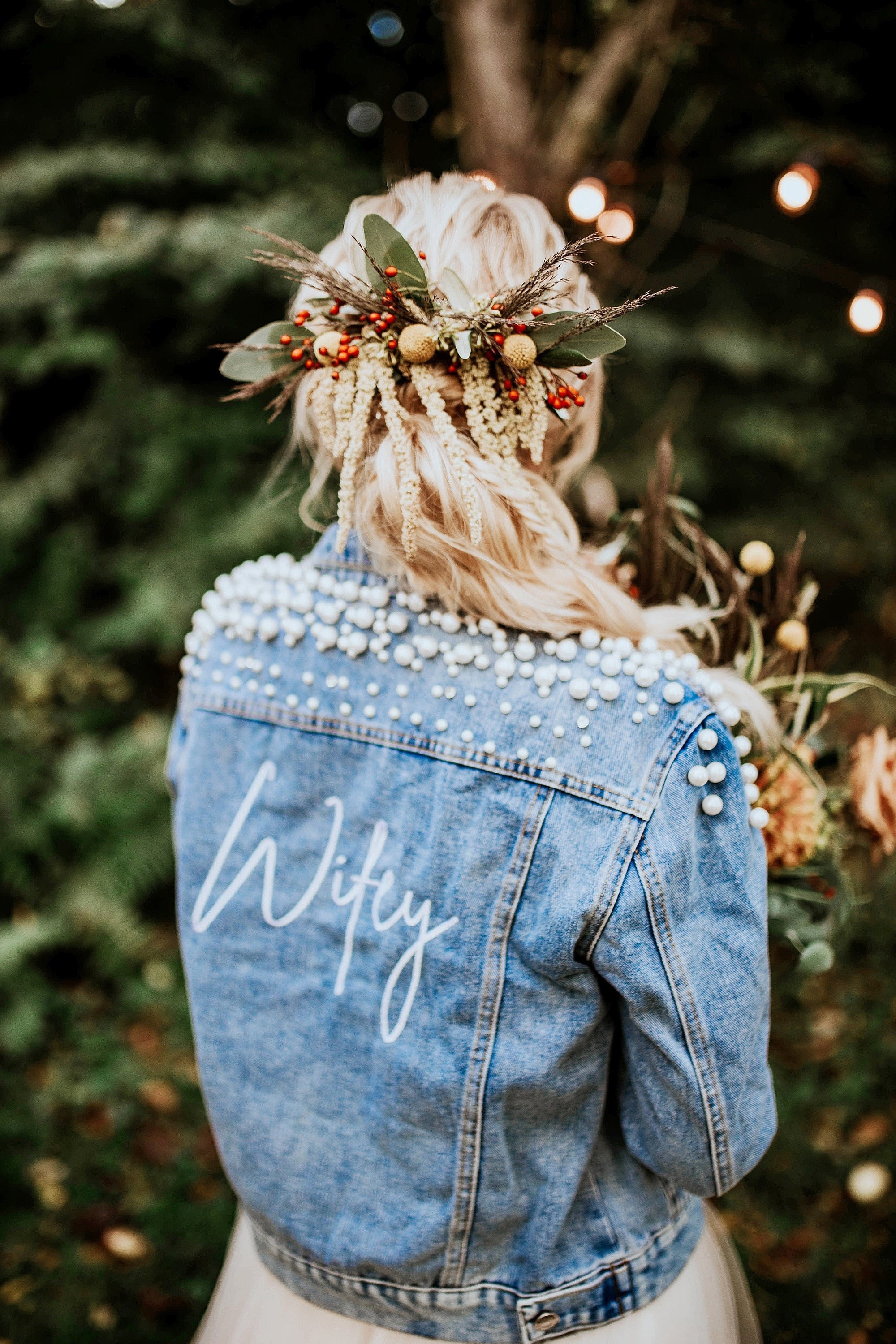 Veste en jean avec perles blanches prenom de la femme personnalise mariee en jean jean mrs. Etsy France