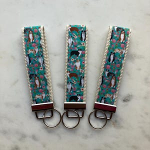 Australian Shepherd Dog Floral Key Fob Wristlet Keychain Aussie ASD Blue Red Black Merle Tri Color Dog Mom Gift Lanyard Turquoise Teal