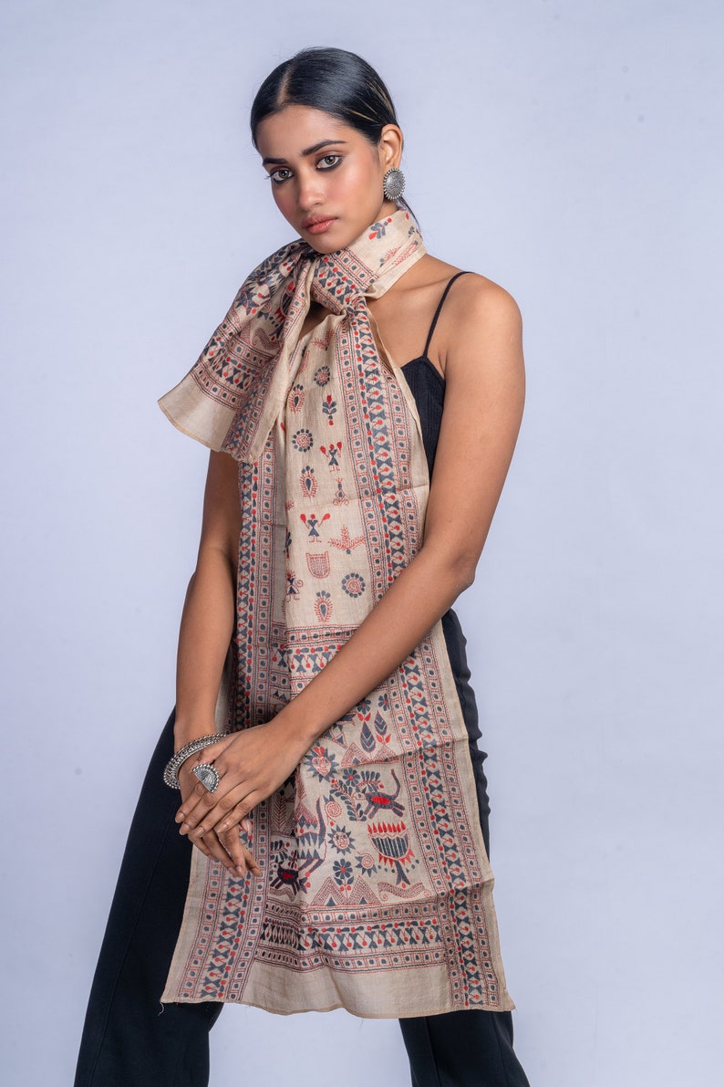 Exquisite Kantha Silk Stole Handcrafted Elegance for Every Occasion, handcrafted silk stole, versatile fashion statement, luxurious silk image 2