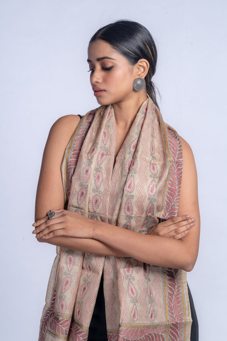 Exquisite Kantha Silk Stole Handcrafted Elegance for Every Occasion, handcrafted silk stole, versatile fashion statement, luxurious silk image 3