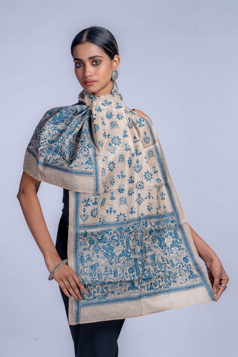 Exquisite Kantha Silk Stole Handcrafted Elegance for Every Occasion, handcrafted silk stole, versatile fashion statement, luxurious silk image 3