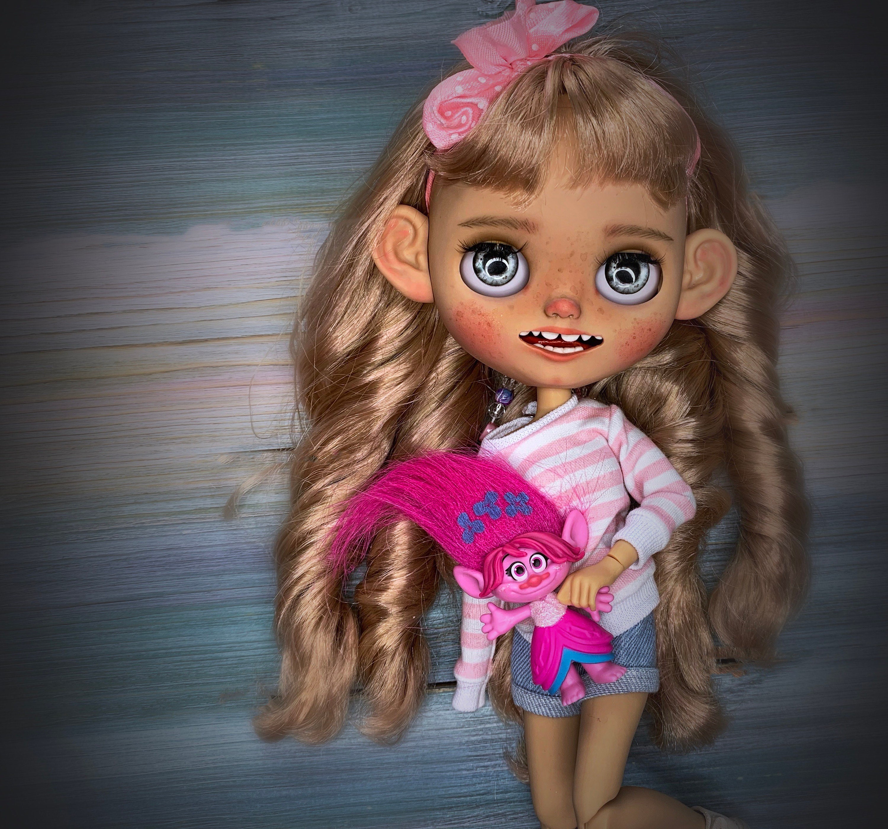 PRE ORDER. Custom blythe doll With teeth Mackenzie Etsy