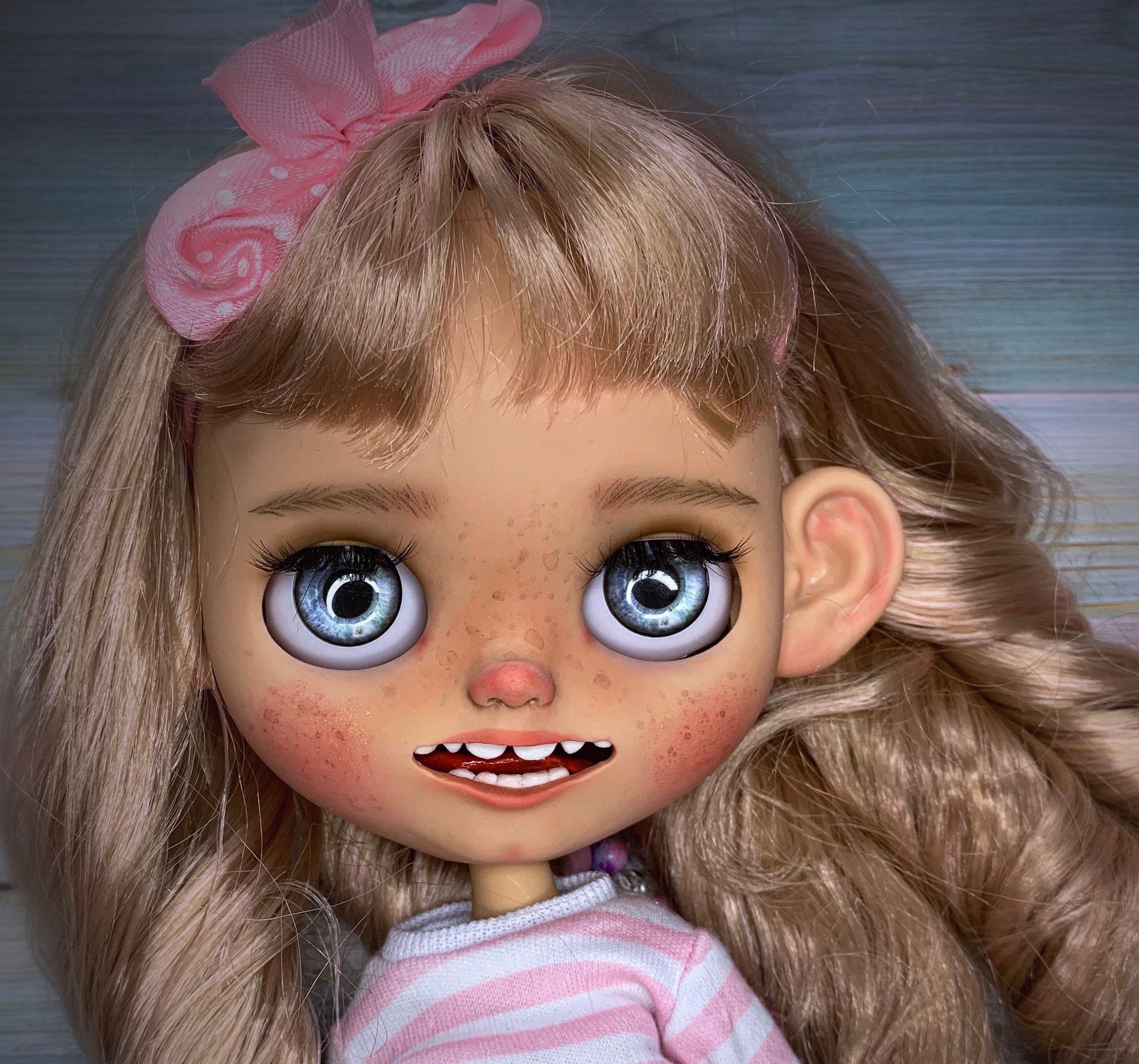 PRE ORDER. Custom blythe doll With teeth Mackenzie Etsy