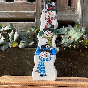 Wooden Snowman Tower - Three Small Stacked Snowmen (one piece)  - Christmas Holiday Decoration