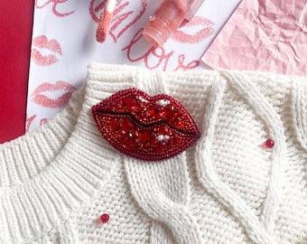 Bead Embroidery Brooch Kit - Passionate Kisses. Beaded Lips Embroidery Pattern by Abris Art AD-244