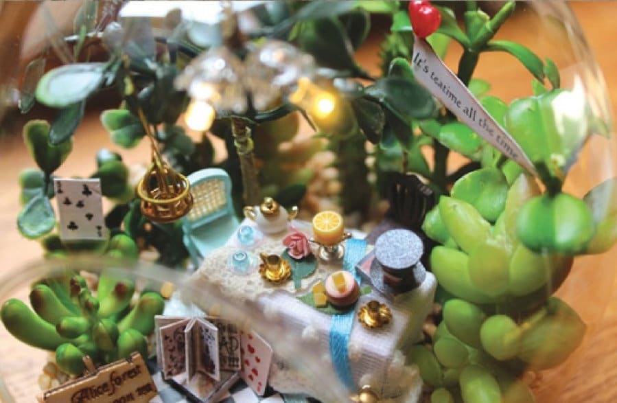 Wizardi Roombox Kit – Alice Forest Afternoon Tea DIY Mini House