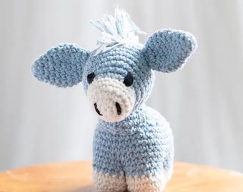 DIY Crochet Kit Donkey Joe. Beginners Amigurumi Kit with Eco Barbante Yarn. Perfect Handmade Gift by Hoooked PAK120-900