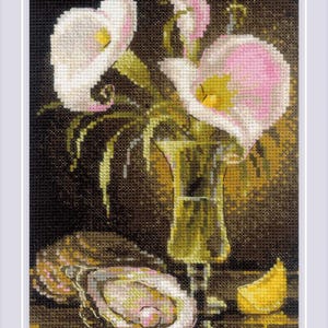 May include: Cross-stitch artwork depicting a still life. A clear vase holds white and pink calla lilies. An open oyster and a lemon wedge are on the table. The background is dark with a golden hue.