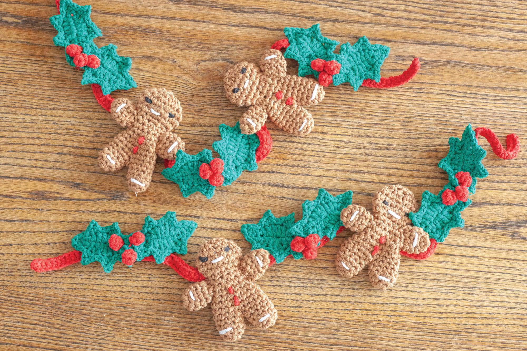 DIY Crochet Kit Christmas Garland - Intermediate Amigurumi Kit with Cotton Yarn. Perfect Handmade Gift by Hoooked PAK185