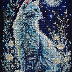 Cross-stitch kit - Night Guest. White Cat Cross Stitch Pattern. Easy & Fast Cross Stitch kit for Beginners by Abris Art AH-197