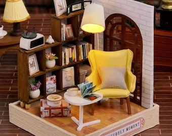 Wizardi Leisurely Moment 1:24 Scale DIY Miniature Library Kit – Reading Nook F07M5-39-QT-037