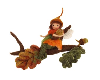 Acorn Fairy Needle Felting Kit – Autumn Woodland Fairy with Oak Leaf and Acorn. Handmade Wool Felting Kit. The Makerss KT-Flower-Acorn Fairy