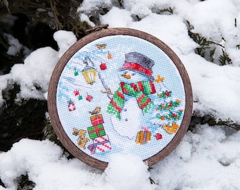 Christmas Snowman with Gifts  - Charivna Mit counted cross-stitch kit on Zweigart Aida 14 count canvas. Snow Landscape M-506C