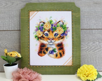 Cute Tiger with Yellow Flowers. Little Tiger Cross Stitch Pattern on Aida 14ct canvas. Beginner Cross Stitch by MP Studia. SM-612