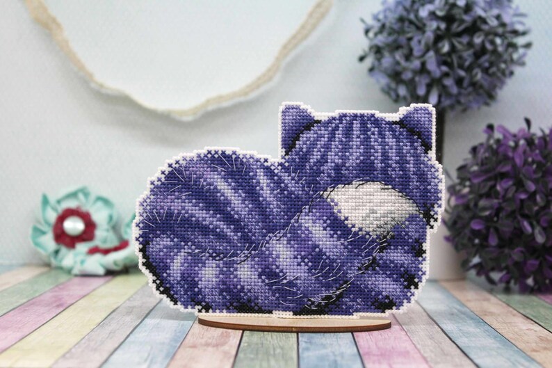 counted cross-stitch double-sided kit on the plastic canvas MP Studia Chechire Cat