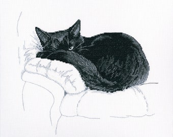 Black Cat Cross-stitch kit on Aida 14 count canvas. Lazy Kitten on the Couch M668 RTO