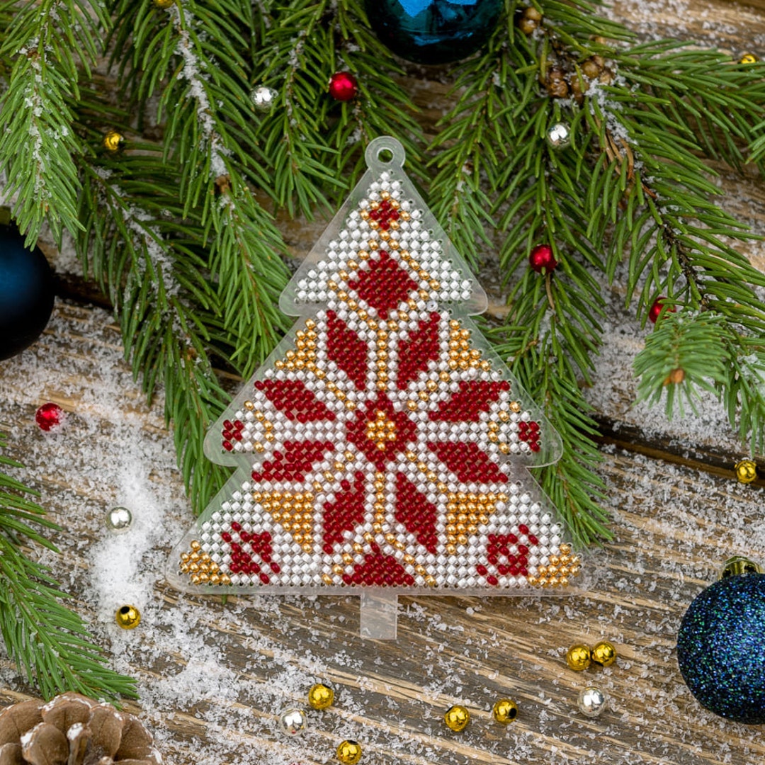 Plastic Canvas Christmas Tree Ornament Kit Green Bead Embroidery Kit