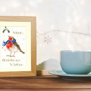 Bouvreuil de Noël. Carte postale au point de croix pour cadeaux. Broderie. Carte d'oiseau de Noël. Point de croix Bothy Threads XMAS47