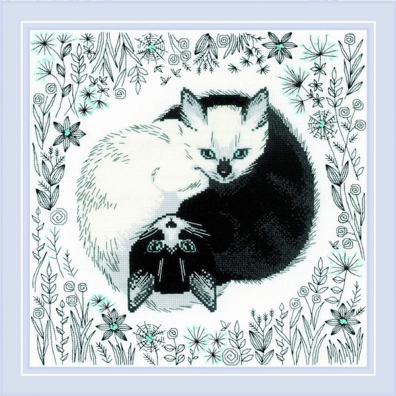 Among Black Cats Curled Up Cross Stitch Kit Among Black Cats Curled Up Cross Stitch Kit
