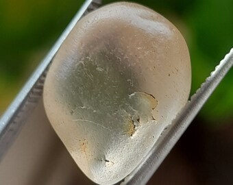 NEW 12.75 Ct Natural White Quartz Rough Loupe Clean UNTREATED Gemstone from Sri Lanka Earth Mined