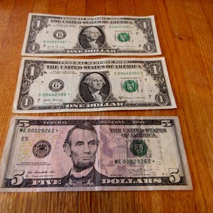 lot THREE low number star dollar error bills federal reserve note dollar bill money, currency, B00657587* G00442302* ME00029262* great buy