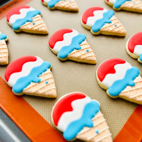 4th of July Ice Cream Cone Sugar Cookies: Patriotic Party Favors
